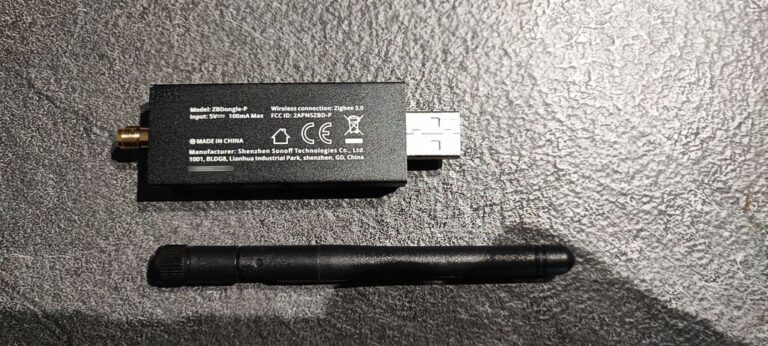 dongle USB de la marque SONOFF