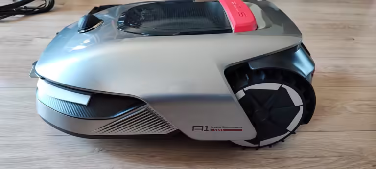 Déballage du robot tondeuse Dreame A1